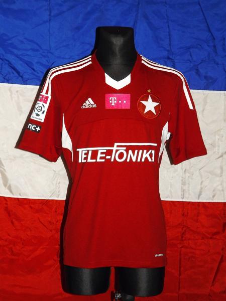 Pawe� Bro�ek
Wis�a Krak�w - Ruch Chorz�w
(200 mecz Paw�a)